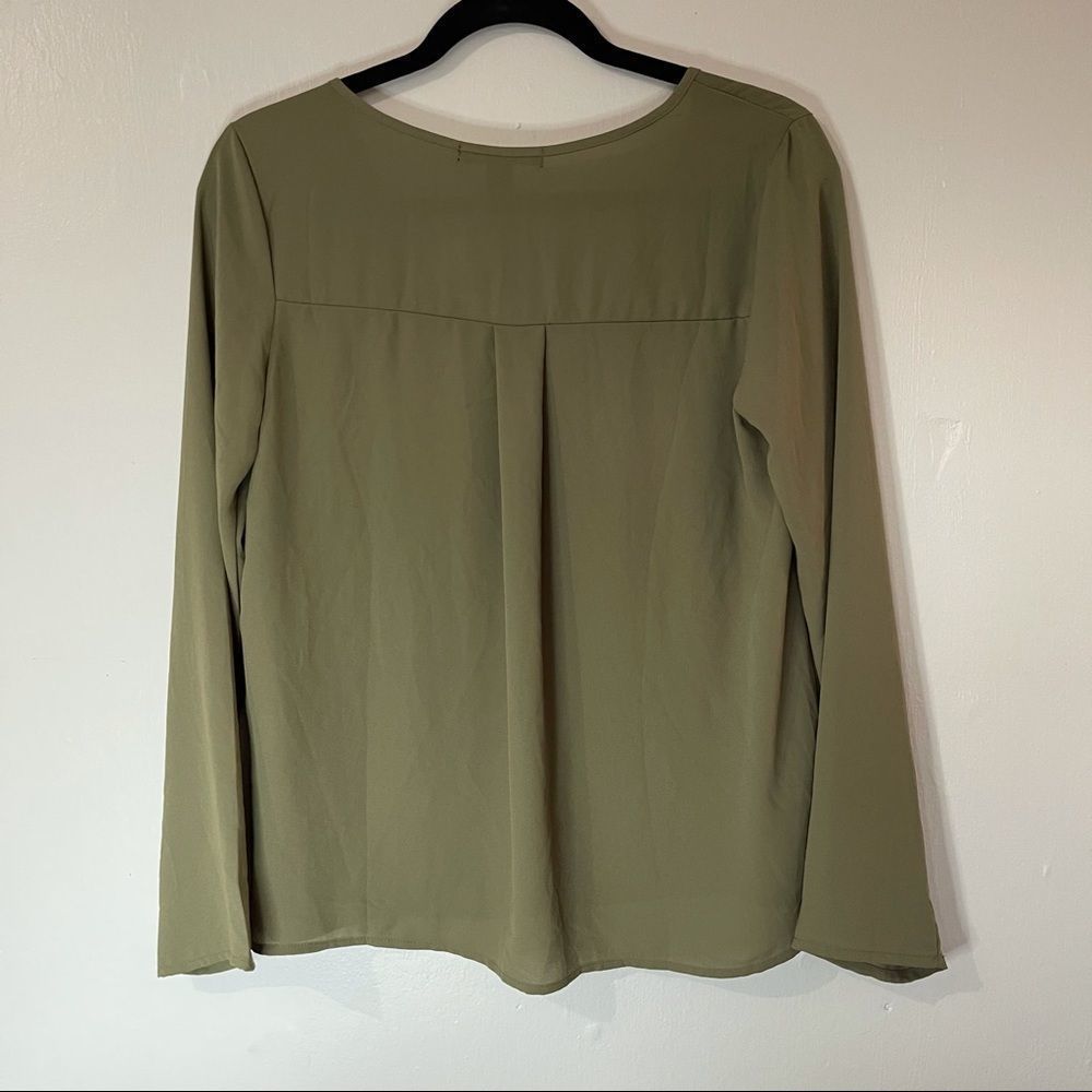 Green Long Sleeve Shirt Forever 21 - Picture 4 of 6